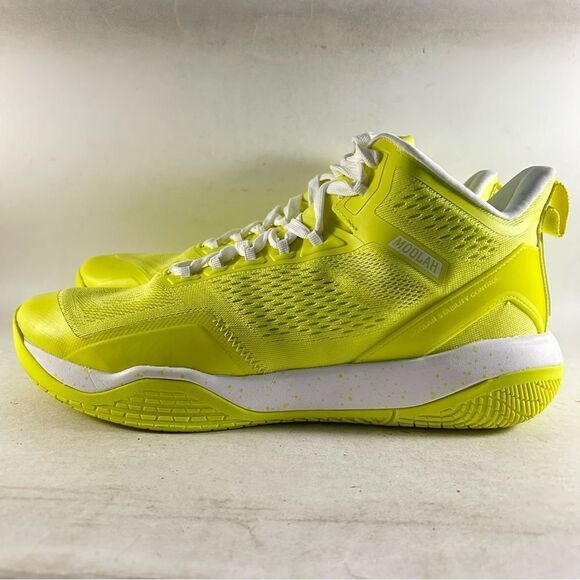 Moolah Neovolt Pro Mid Women’s Basketball Shoes Highlight Tape Yellow Size 7 - Picture 3 of 8